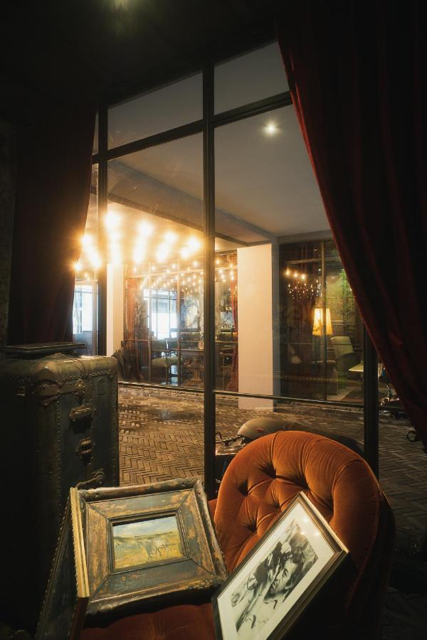 Baan Tuk Din Hotel Bangkok Eksteriør billede