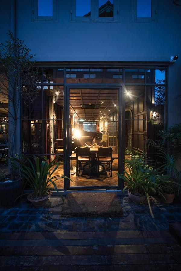 Baan Tuk Din Hotel Bangkok Eksteriør billede