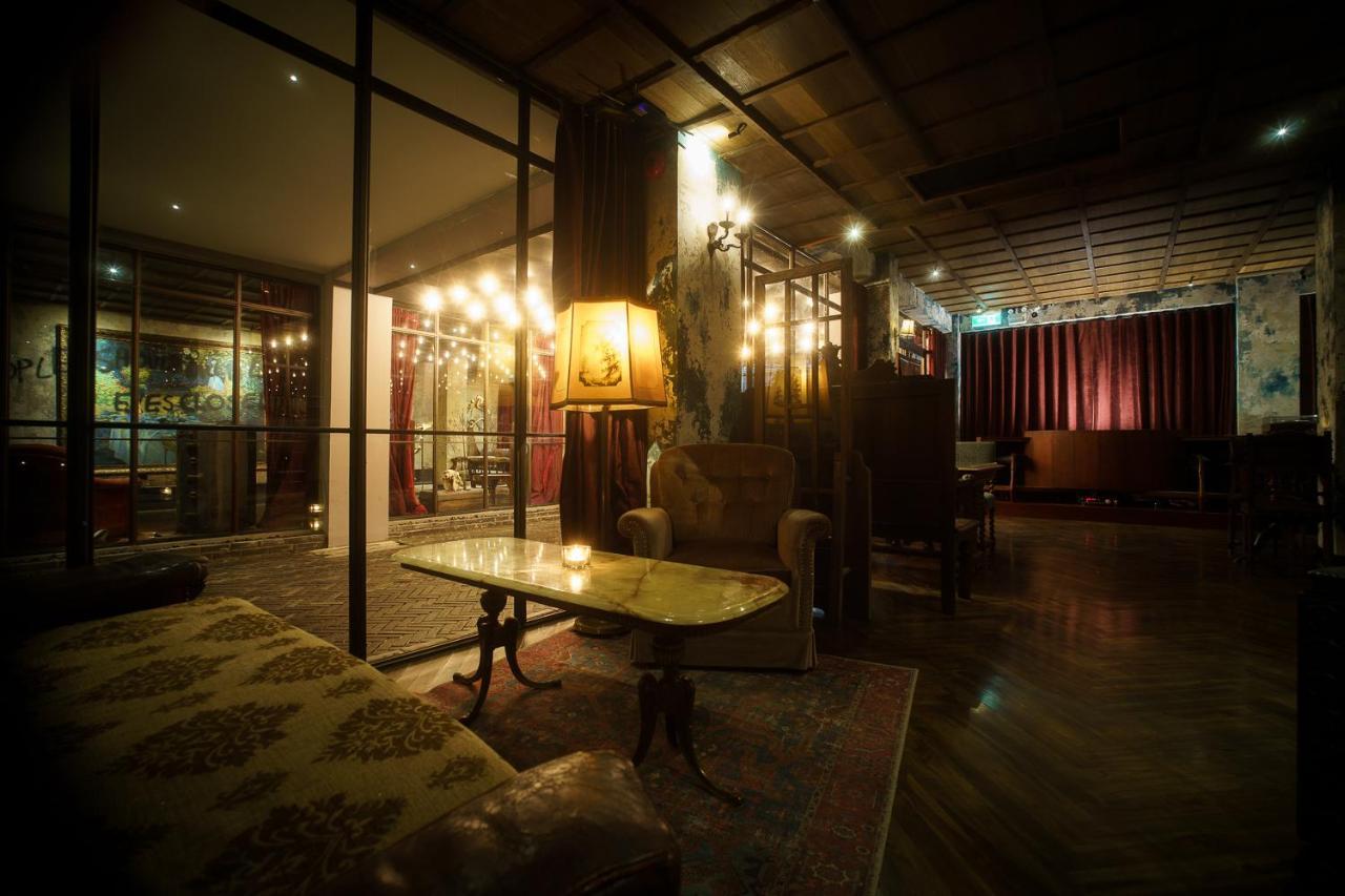 Baan Tuk Din Hotel Bangkok Eksteriør billede